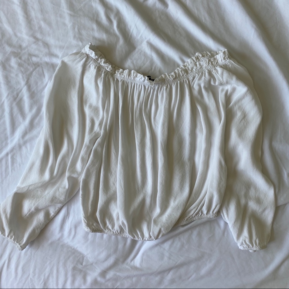 Brandy Melville flowy off shoulder top
